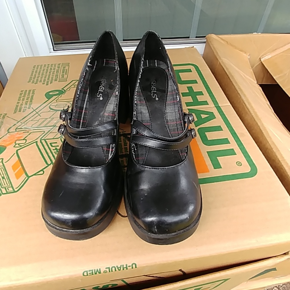 Rebels hi heel shoes